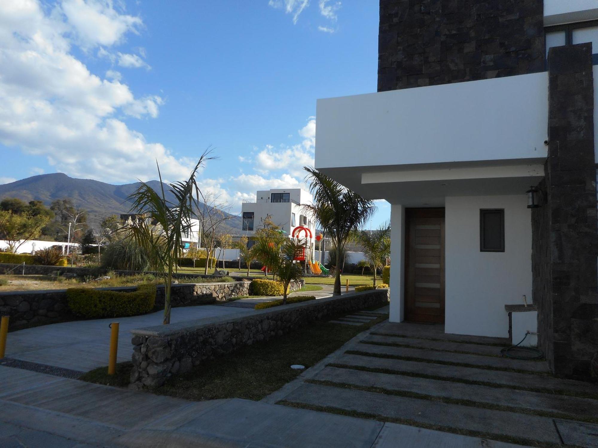 Hermosa Casa En Orilla Del Lago -Zona De Villedos- San Cristobal Zapotitlan Екстериор снимка